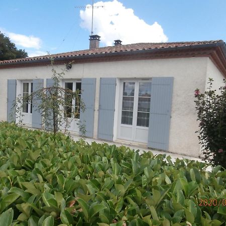 Gite Le Penten Villereal Exterior photo